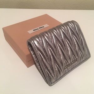 MIU MIU Matelasse Leather Wallet Chrome *NEW*